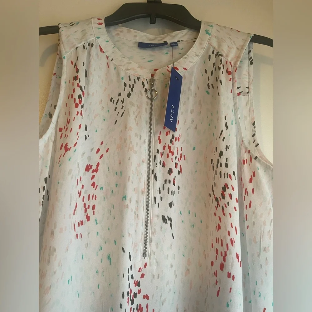 *NWT* Apt‎ 9 Woman’s top size Large - Picture 3 of 5